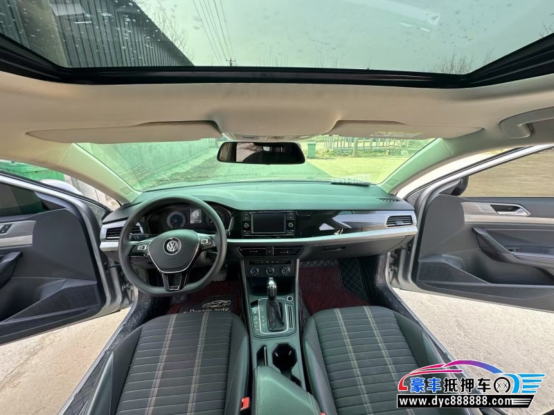 19年大众朗逸轿车抵押车出售