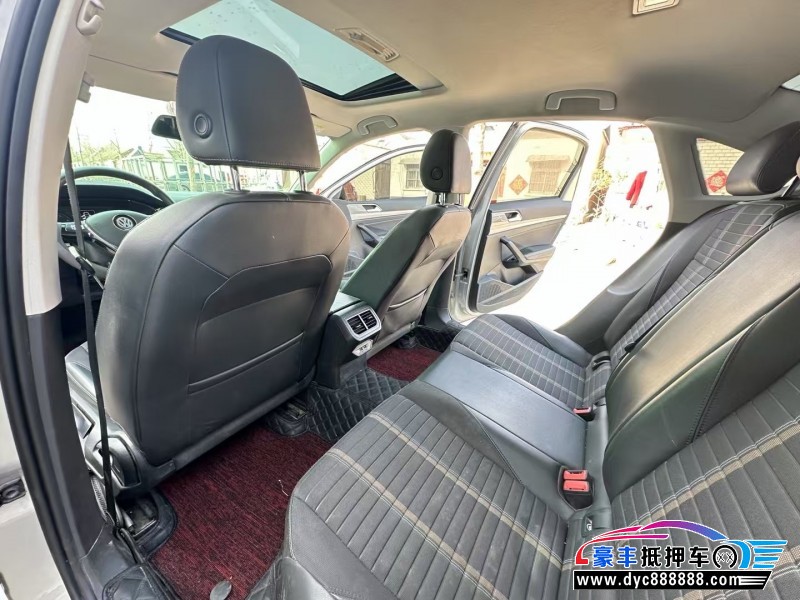 19年大众朗逸轿车抵押车出售