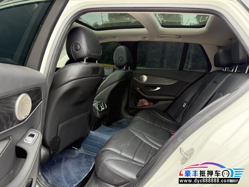 21年奔驰C轿车抵押车出售