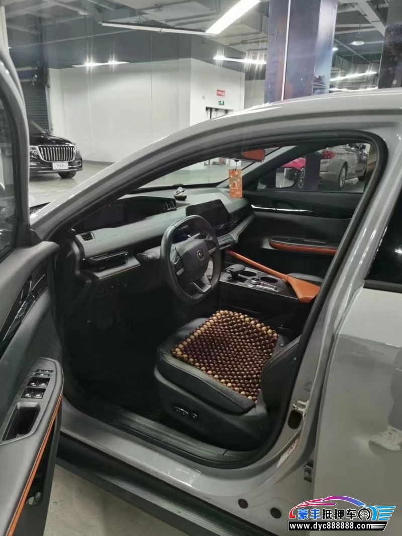 23年长安长安UNI轿车抵押车出售