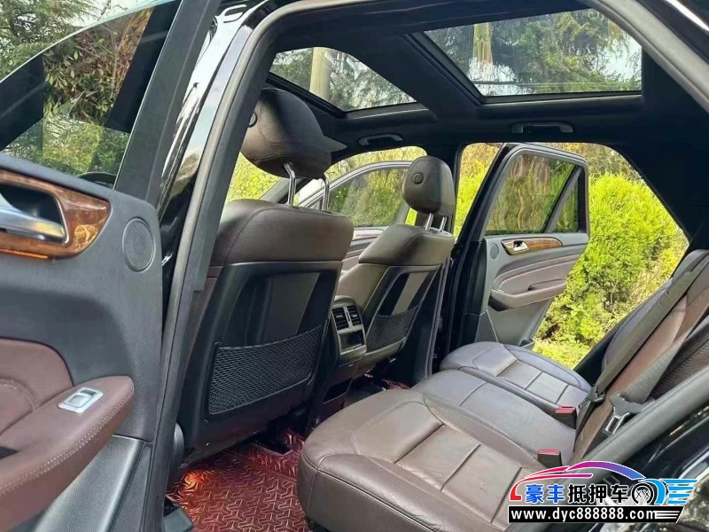 15年奔驰ML轿车抵押车出售