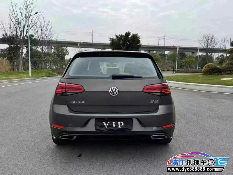 19年大众高尔夫轿车抵押车出售