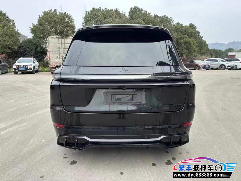 23年理想L9轿车抵押车出售