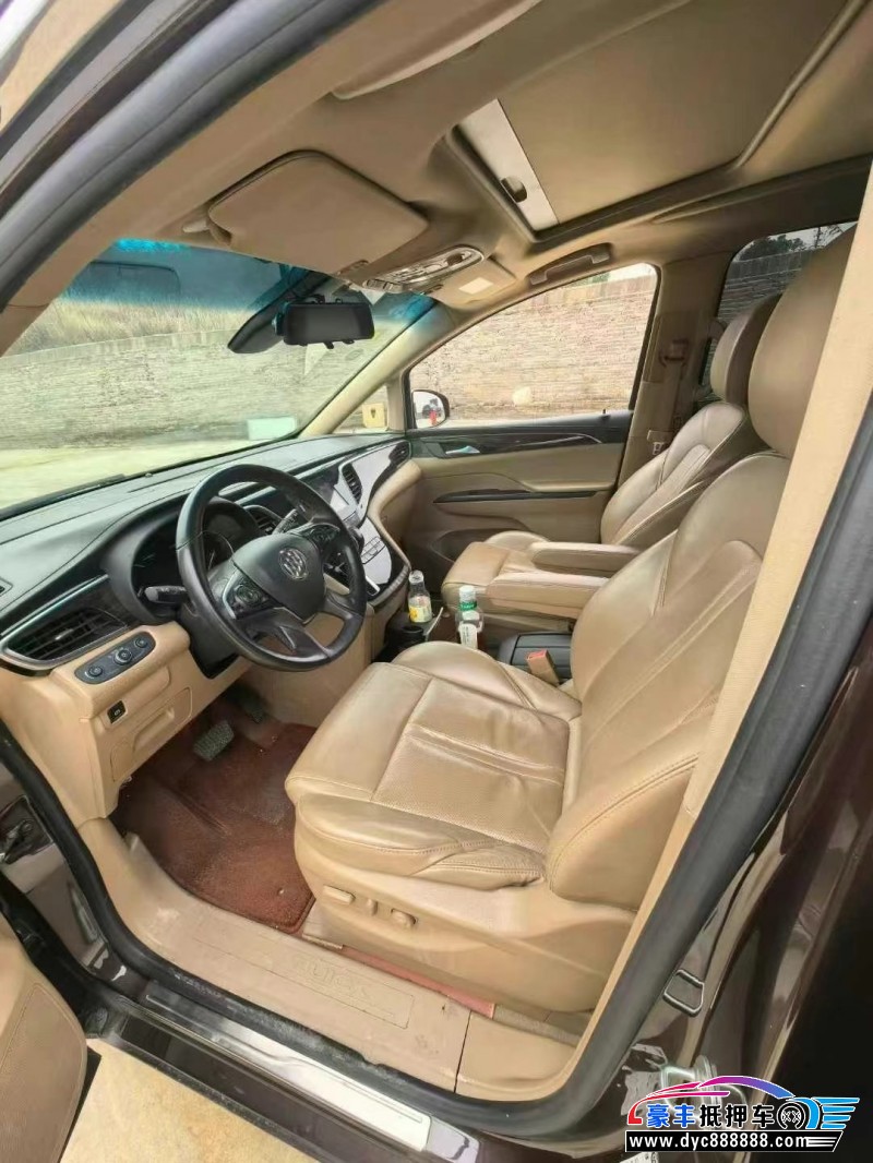 19年别克GL8轿车抵押车出售