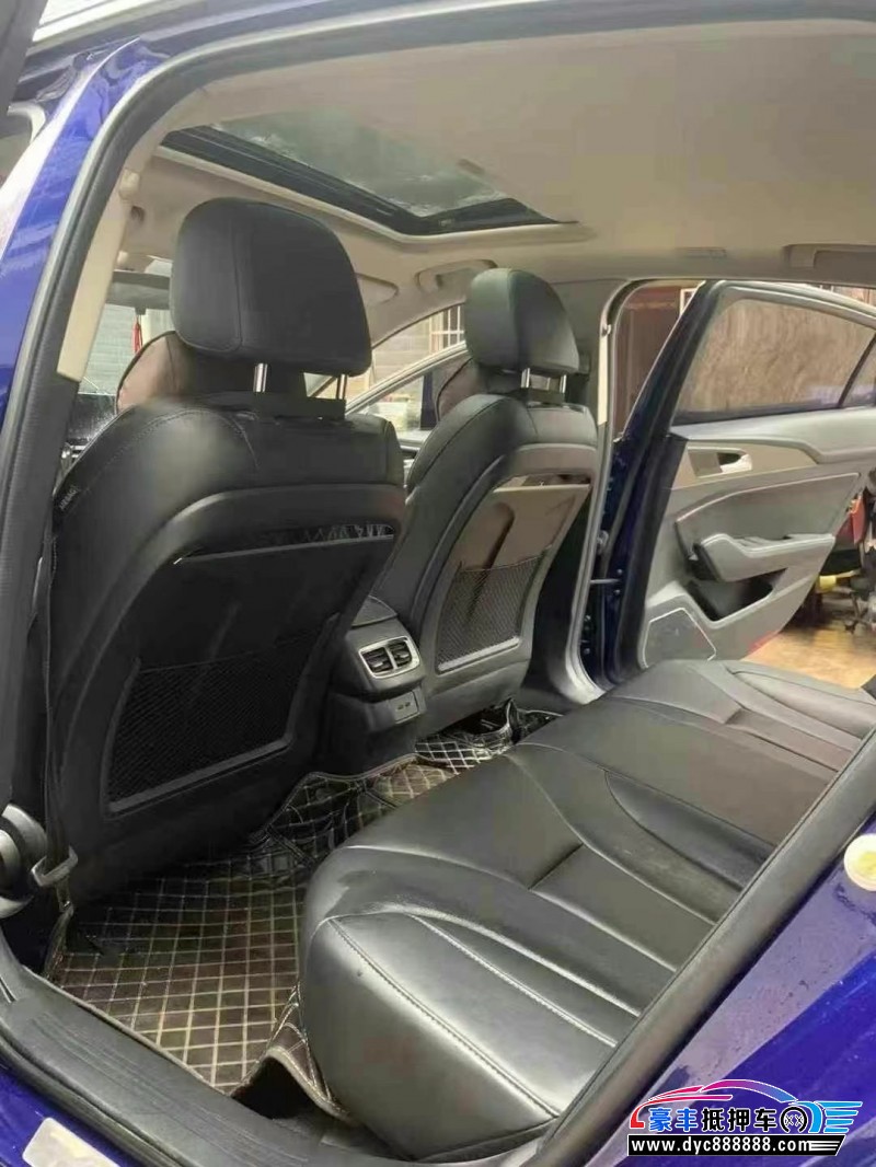 22年红旗H5轿车抵押车出售