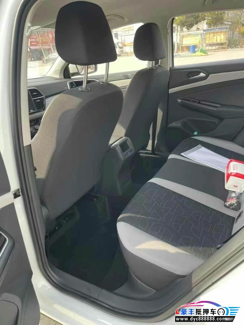 25年大众捷达轿车抵押车出售