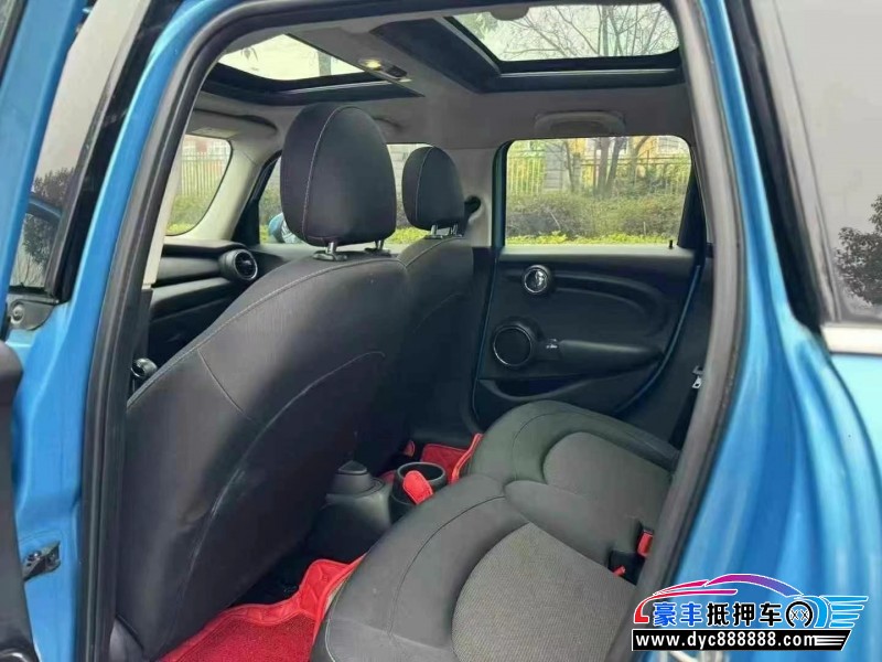 18年宝马MINI轿车抵押车出售