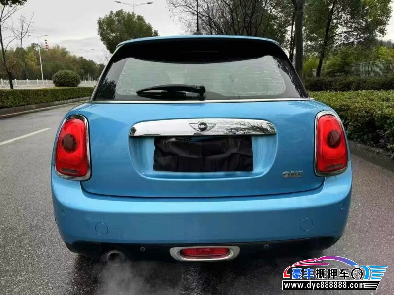 18年宝马MINI轿车抵押车出售