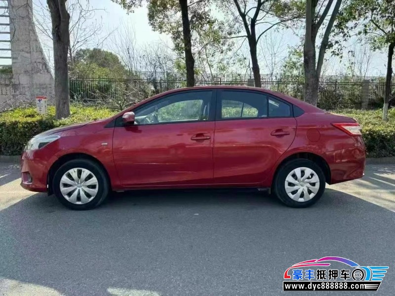 15年丰田威驰轿车抵押车出售