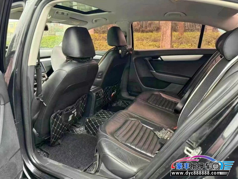 17年大众迈腾轿车抵押车出售