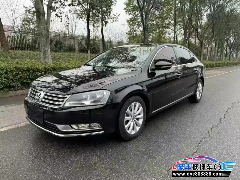 17年大众迈腾轿车抵押车出售