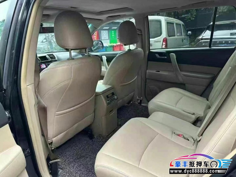 15年丰田汉兰达轿车抵押车出售