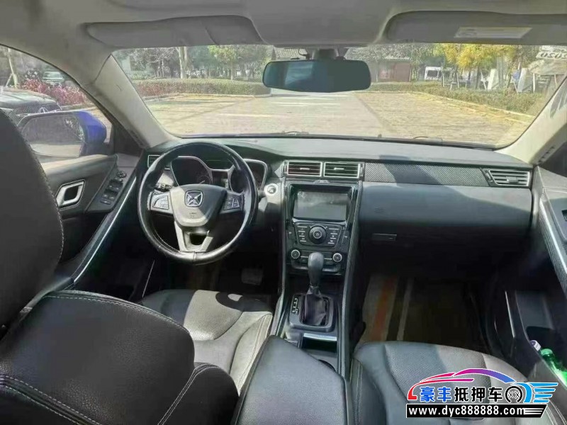 18年江铃驭胜330轿车抵押车出售