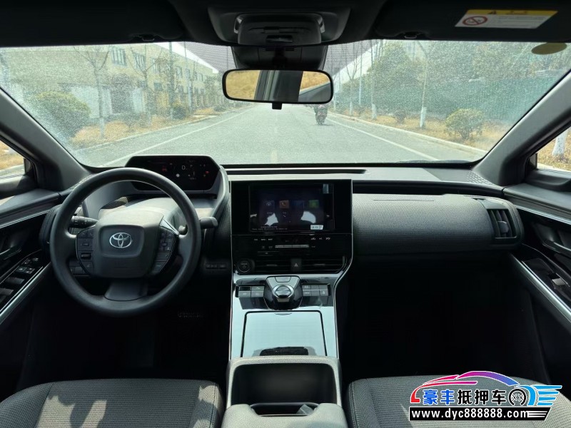 23年丰田bz4x轿车抵押车出售