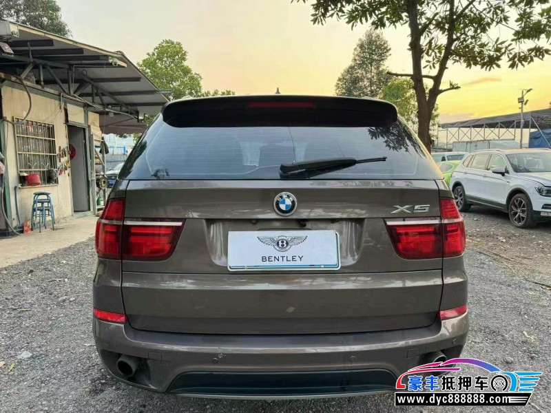 14年宝马X5轿车抵押车出售