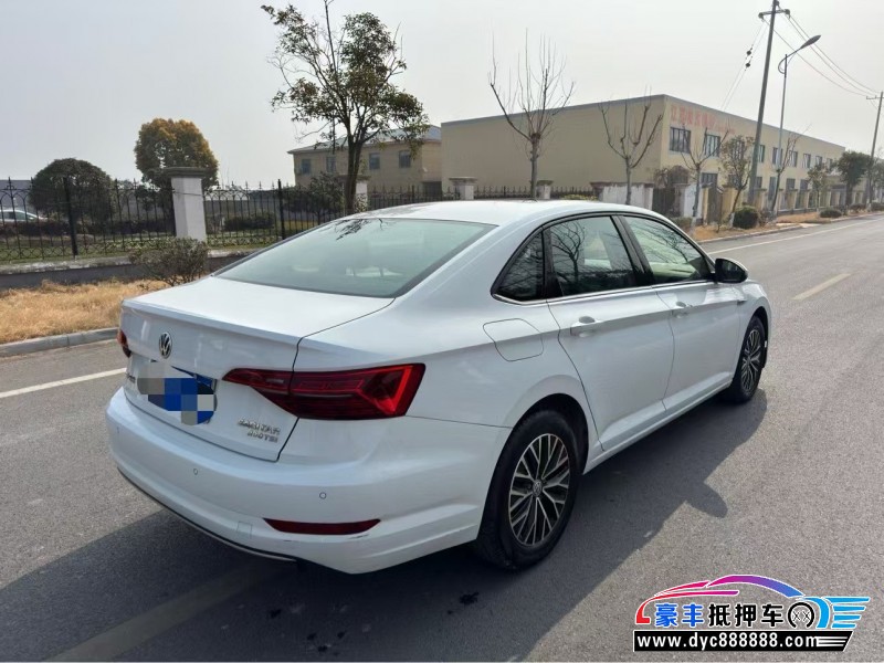 19年大众速腾轿车抵押车出售