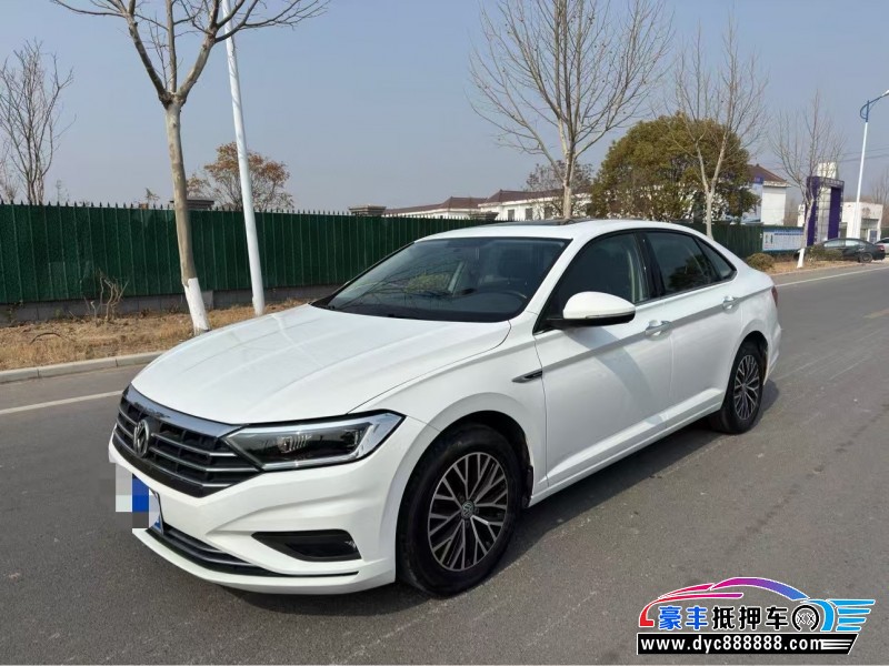 19年大众速腾轿车抵押车出售