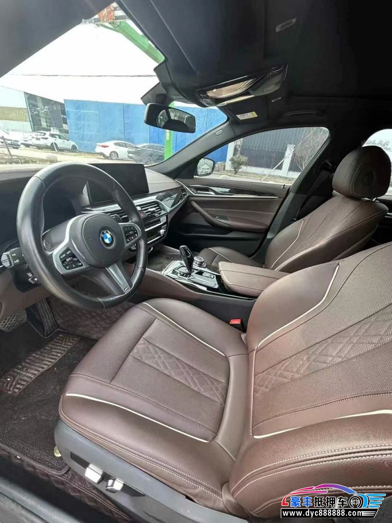 22年宝马5系轿车抵押车出售