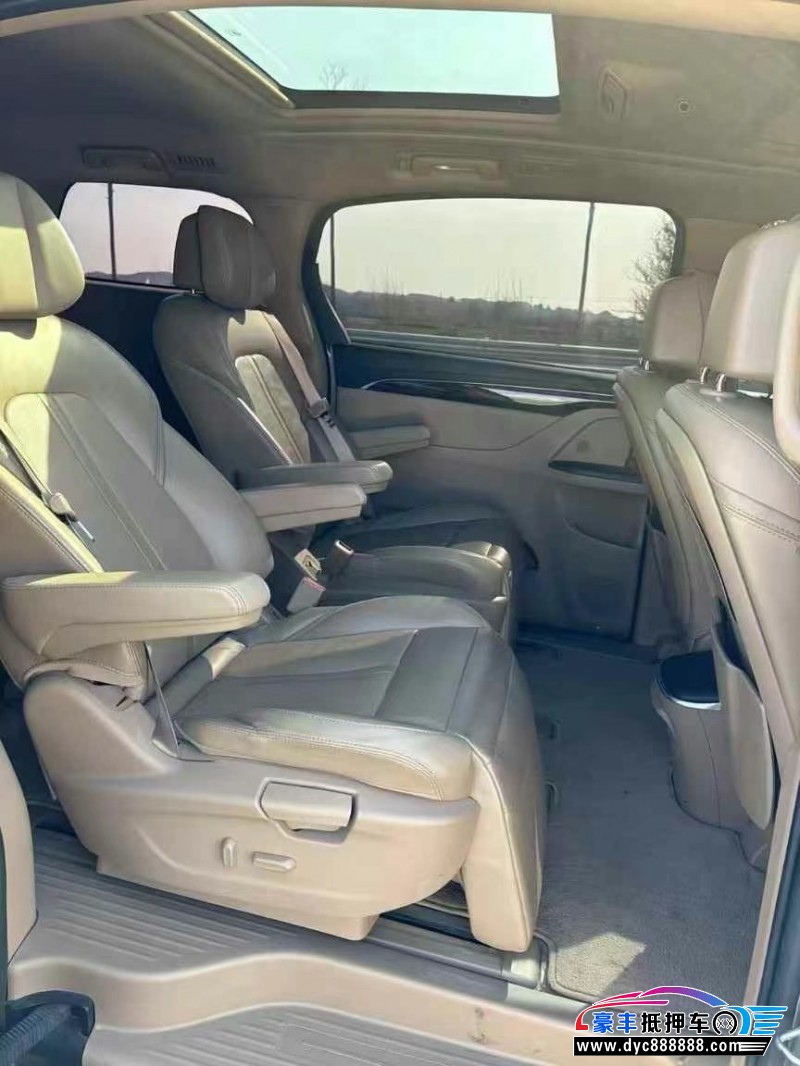 19年别克GL8轿车抵押车出售