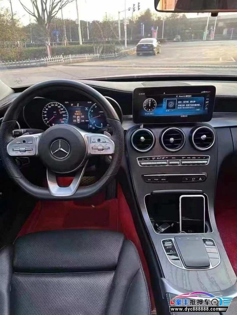 20年奔驰C轿车抵押车出售