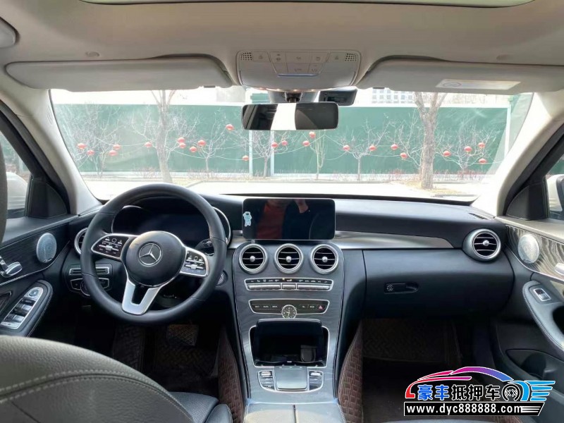 21年奔驰C轿车抵押车出售