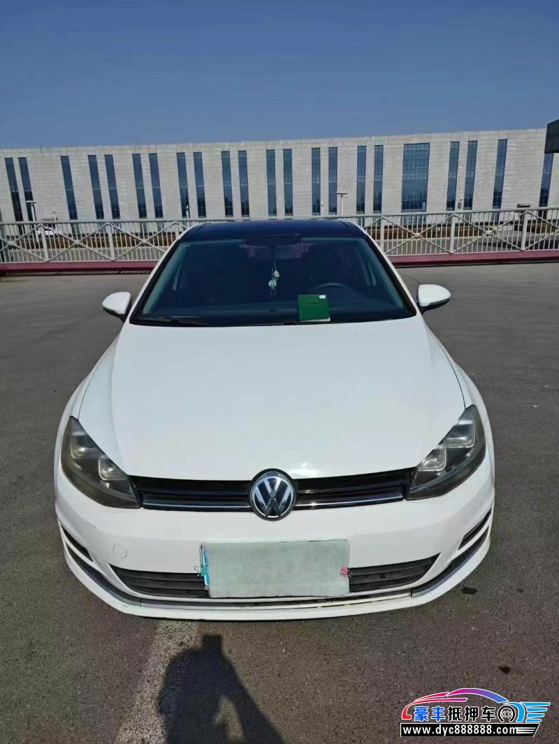 15年大众高尔夫轿车抵押车出售