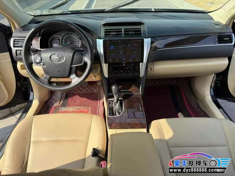 17年丰田凯美瑞轿车抵押车出售