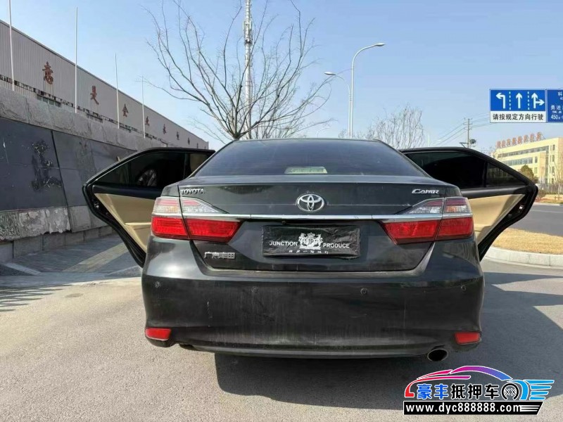 17年丰田凯美瑞轿车抵押车出售