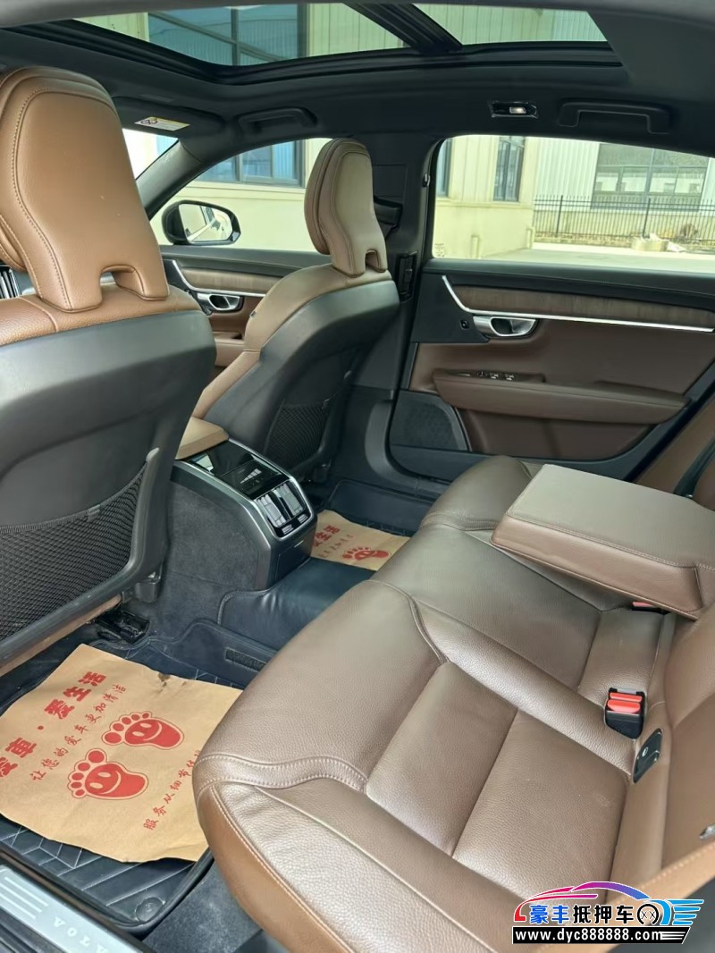 23年沃尔沃S90轿车抵押车出售