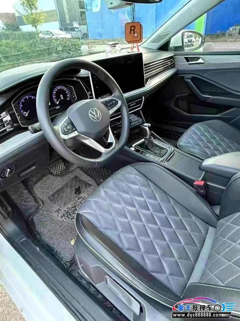 22年大众速腾轿车抵押车出售