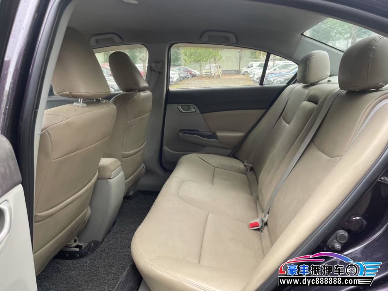 12年本田思域轿车抵押车出售