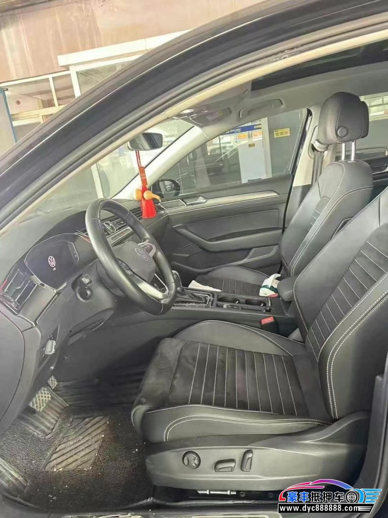 21年大众迈腾轿车抵押车出售