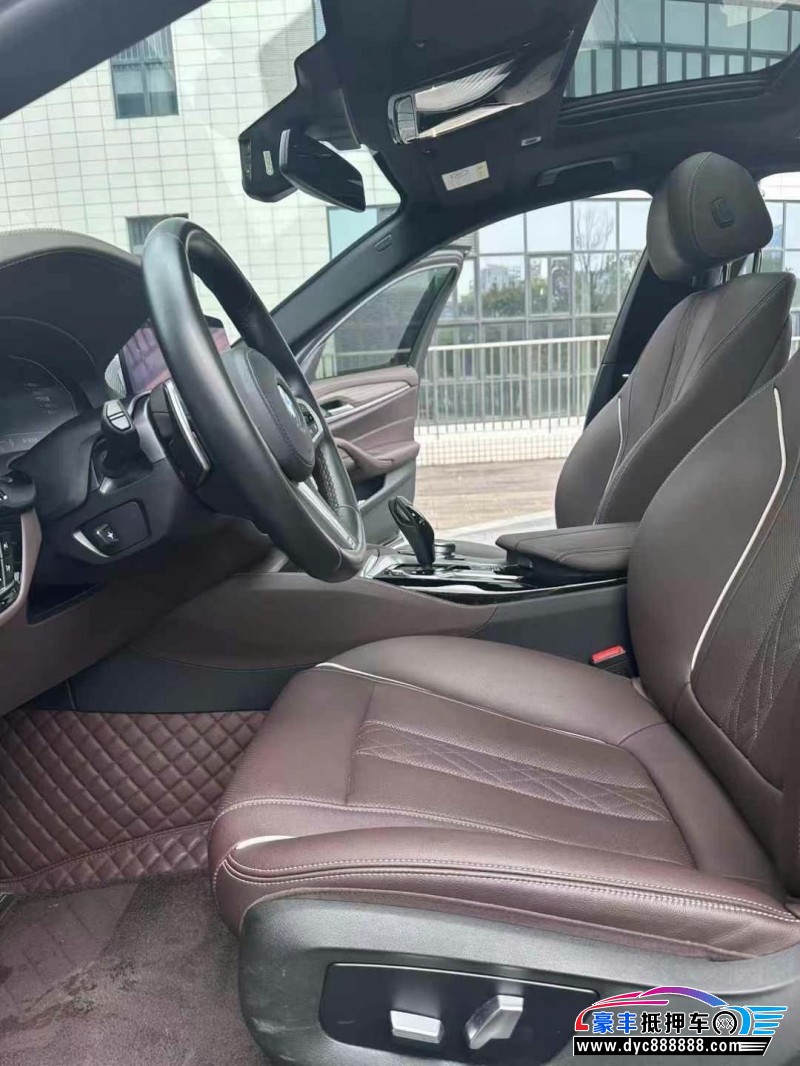 22年宝马5系轿车抵押车出售