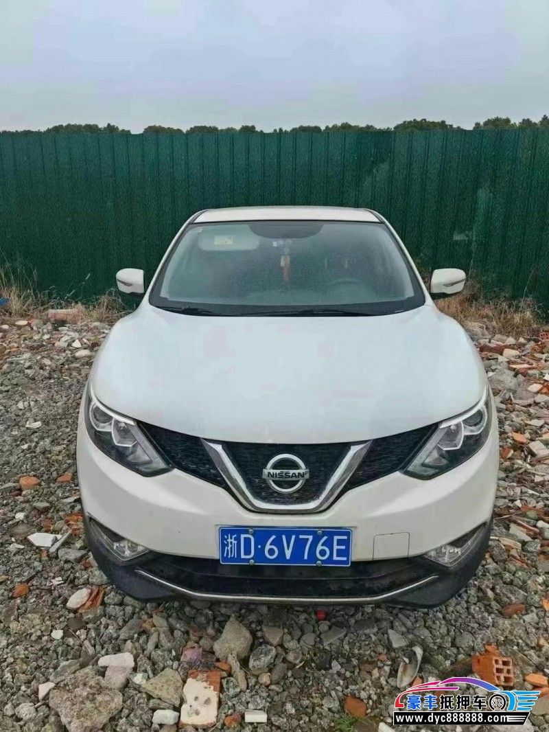 17年日产逍客轿车抵押车出售