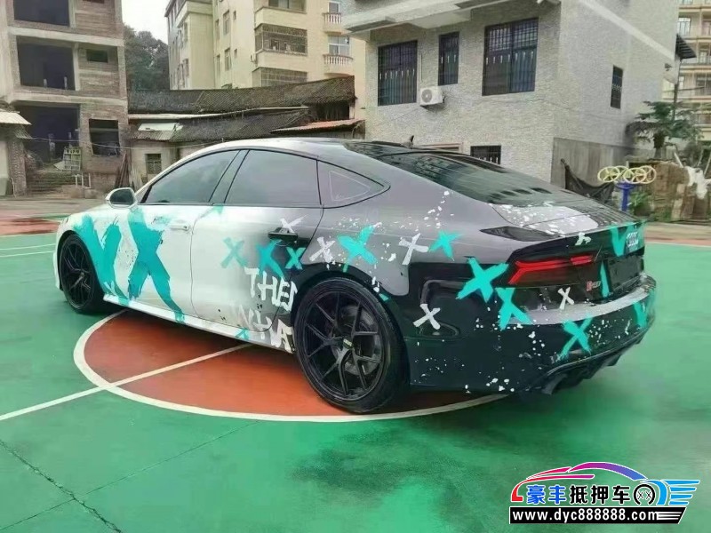 17年奥迪S7轿车抵押车出售