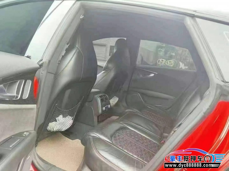 17年奥迪S7轿车抵押车出售