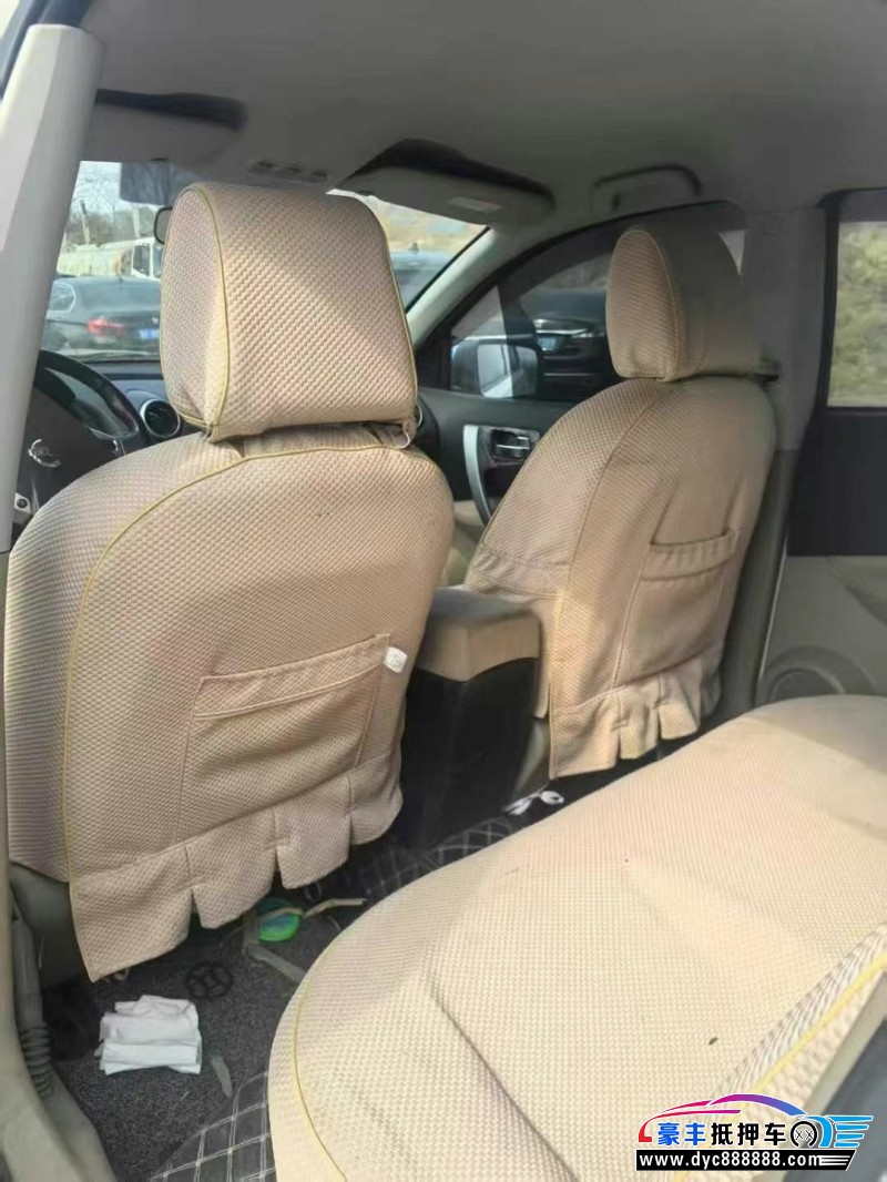 13年日产逍客轿车抵押车出售