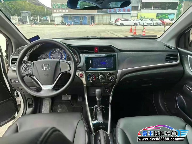 17年本田凌派轿车抵押车出售