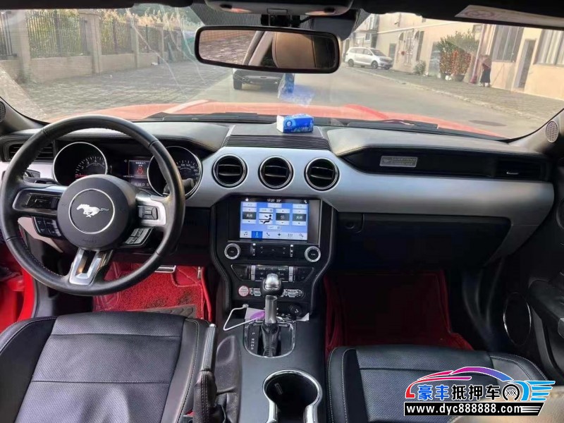 18年福特野马轿车抵押车出售