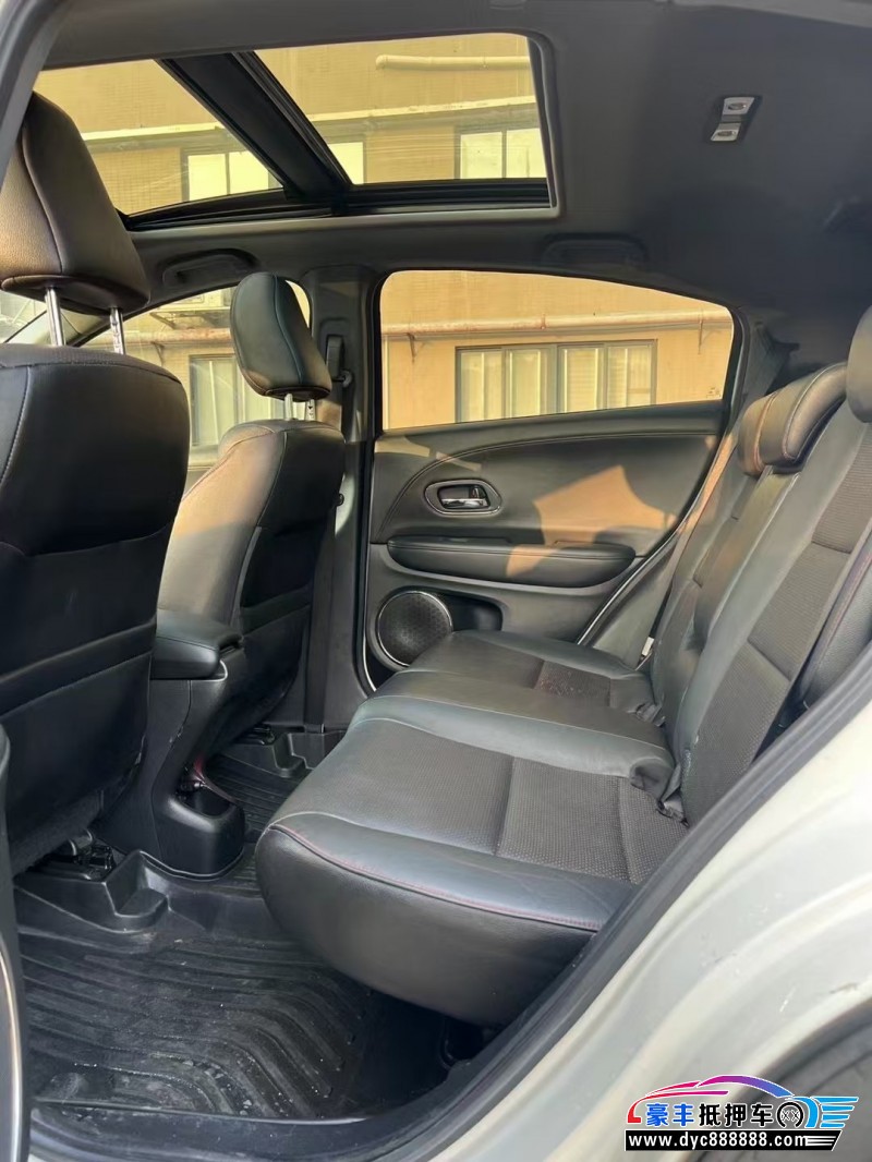 16年本田XRV轿车抵押车出售