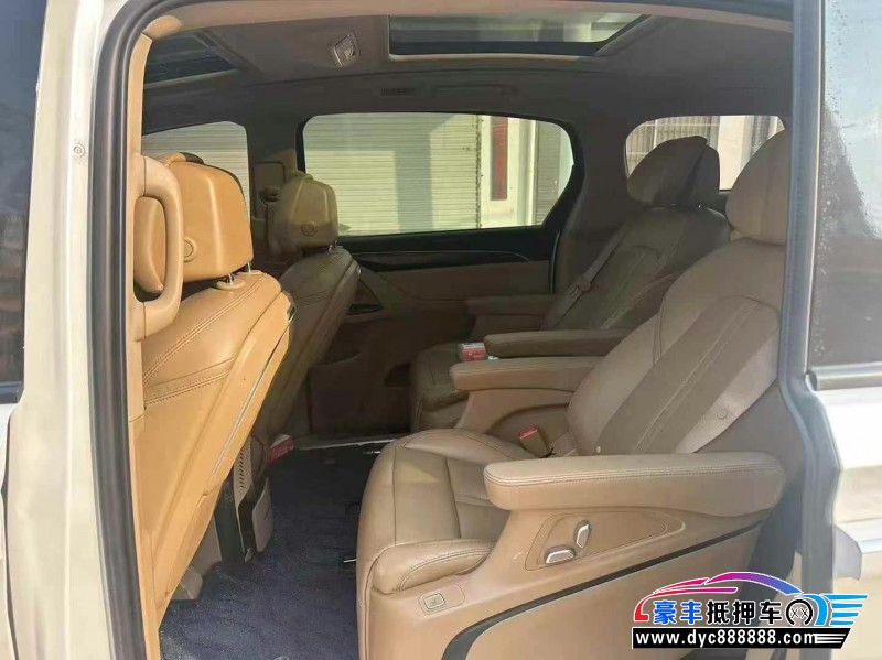 20年别克GL8轿车抵押车出售