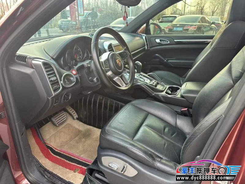 13年保时捷卡宴轿车抵押车出售