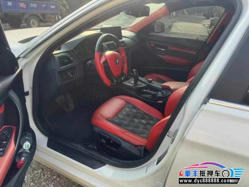 15年宝马3系轿车抵押车出售