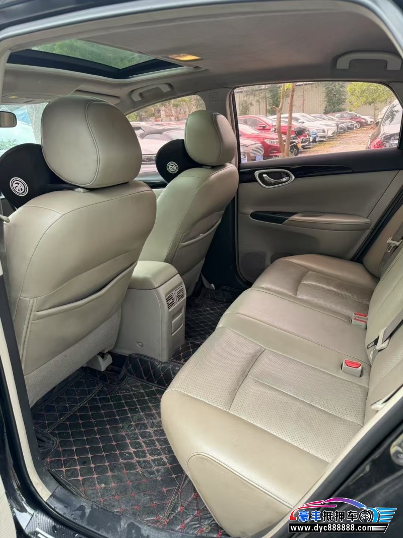 17年日产轩逸轿车抵押车出售