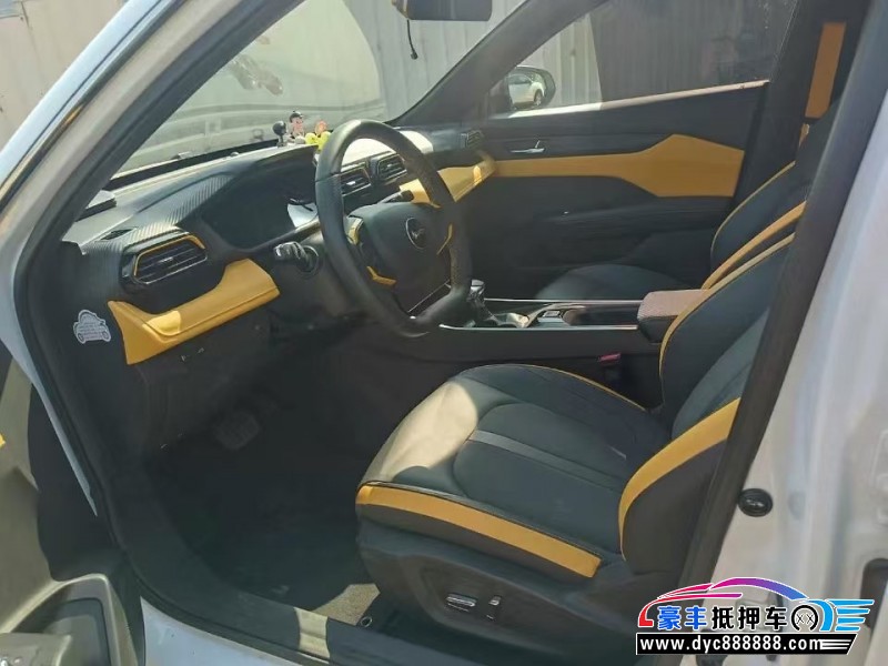 23年东风风神奕炫轿车抵押车出售