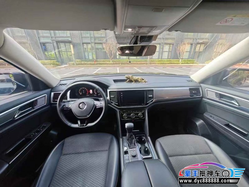 20年大众途昂轿车抵押车出售