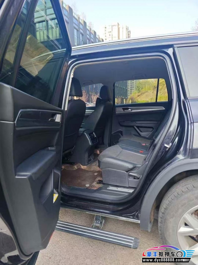 20年大众途昂轿车抵押车出售