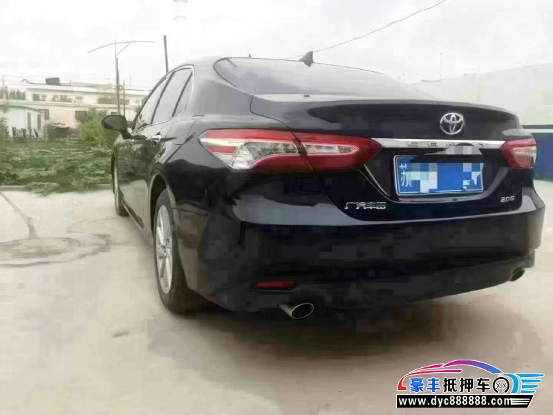 22年丰田凯美瑞轿车抵押车出售