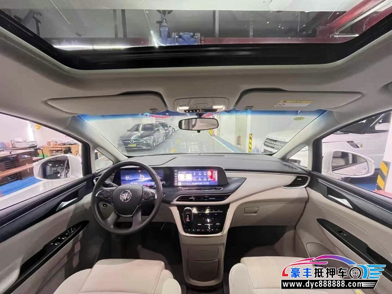 24年别克GL8轿车抵押车出售