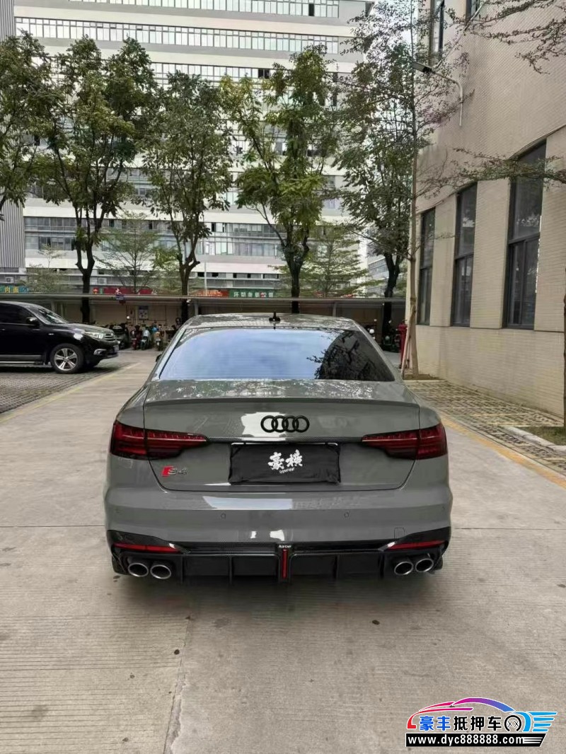 21年奥迪S4轿车抵押车出售